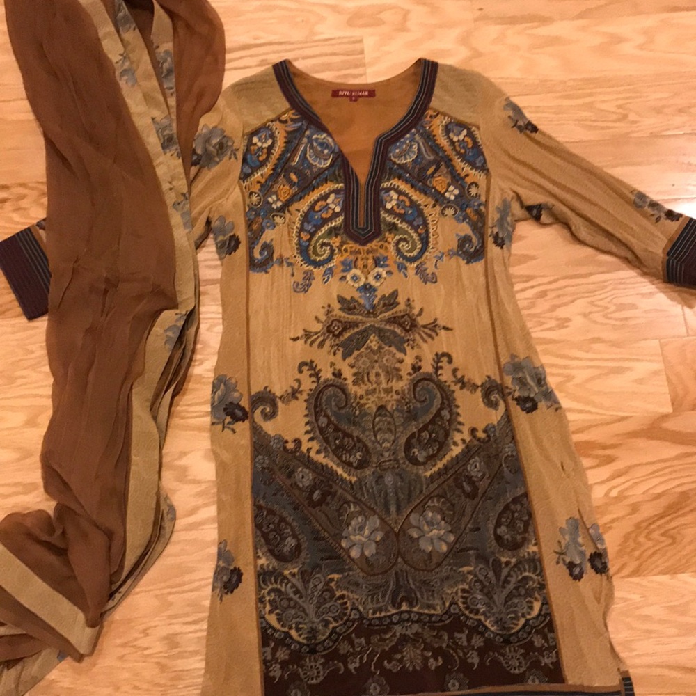 Ritu Kumar Kurta with Dupatta
